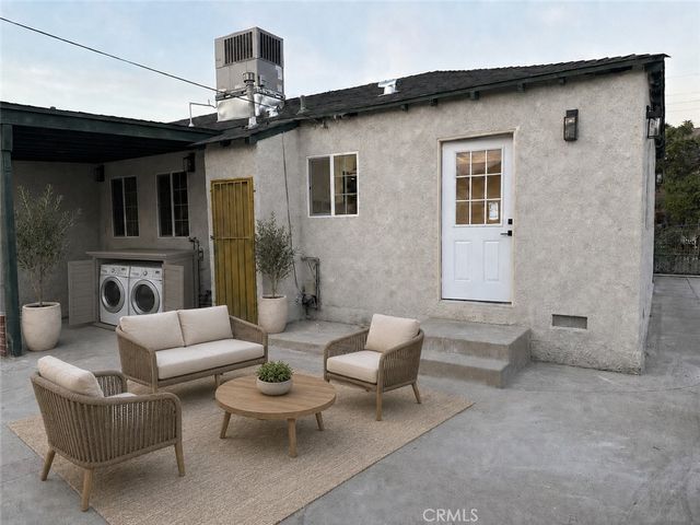 7879 Claybeck, Los Angeles, CA 91352