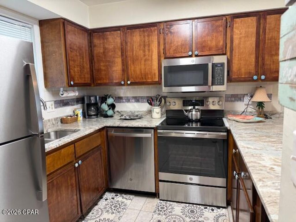 Image 6 of property listing at 17620 Front Beach Road R1, Panama City Beach, FL 32413