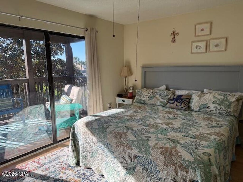 Image 8 of property listing at 17620 Front Beach Road R1, Panama City Beach, FL 32413