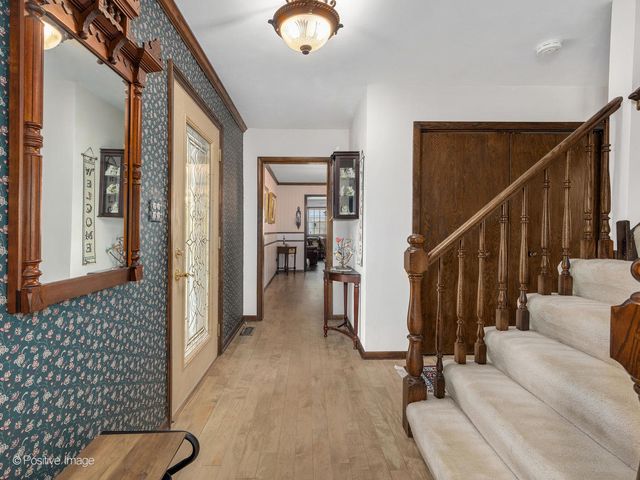 11216 85th Place, Willow Springs, IL 60480