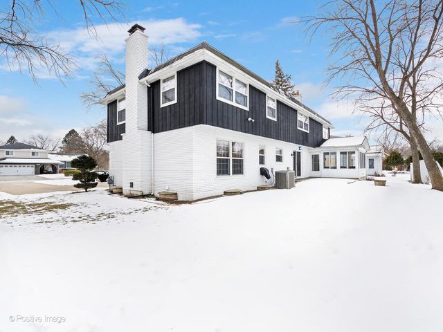 11216 85th Place, Willow Springs, IL 60480