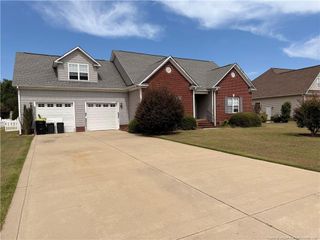 3909 Barclay Way, Wade, NC 28395
