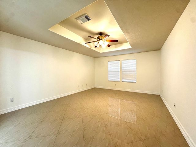 8831 Stratfield Lane, Houston, TX 77075