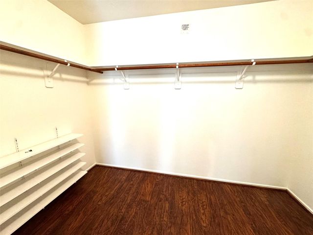 8831 Stratfield Lane, Houston, TX 77075