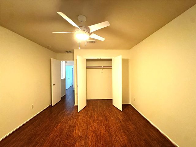 8831 Stratfield Lane, Houston, TX 77075
