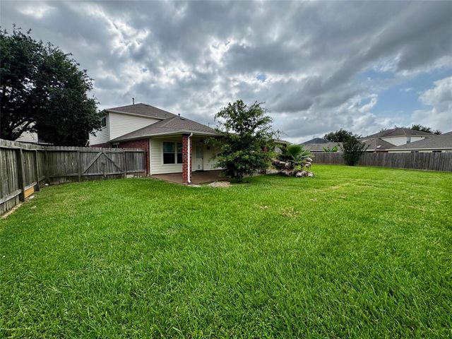 8831 Stratfield Lane, Houston, TX 77075