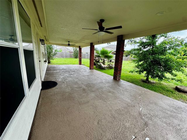 8831 Stratfield Lane, Houston, TX 77075