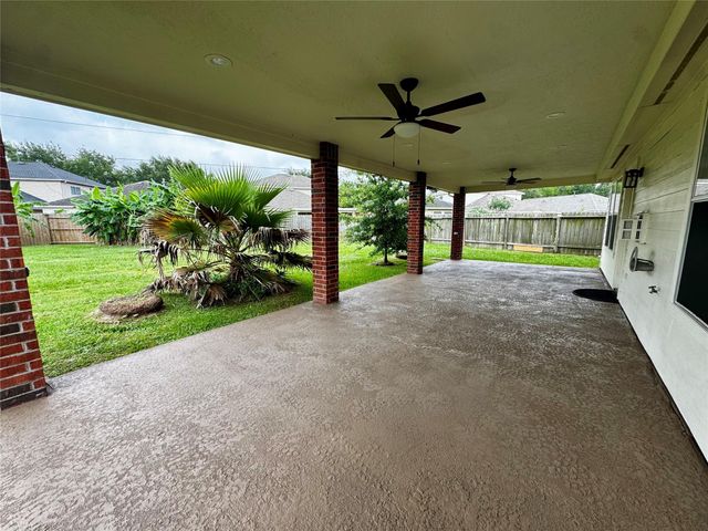 8831 Stratfield Lane, Houston, TX 77075