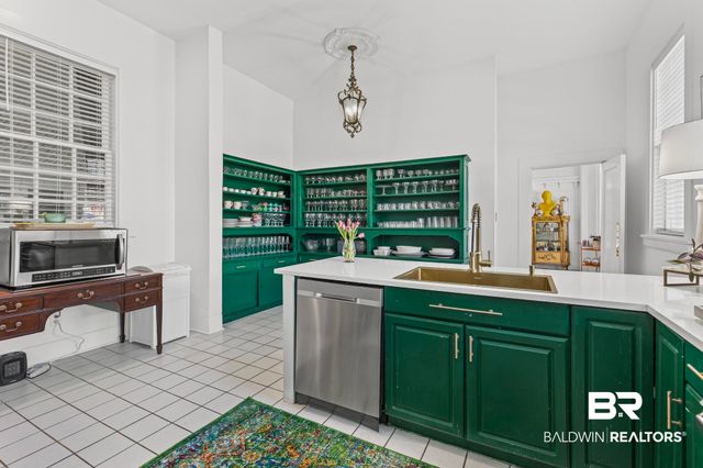 1410 Government Street, Mobile, AL 36604