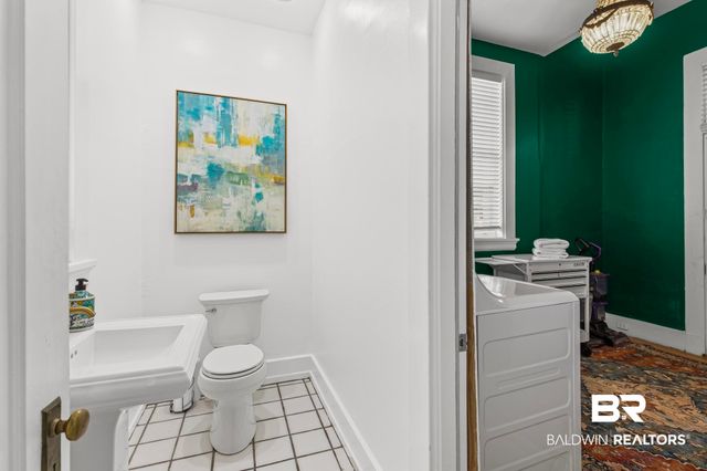1410 Government Street, Mobile, AL 36604