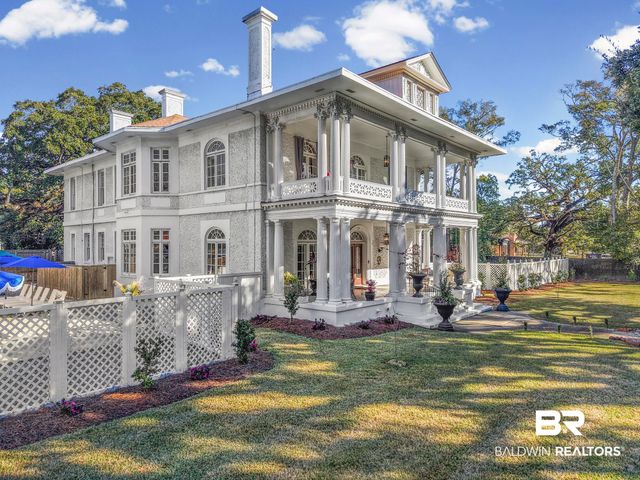 1410 Government Street, Mobile, AL 36604