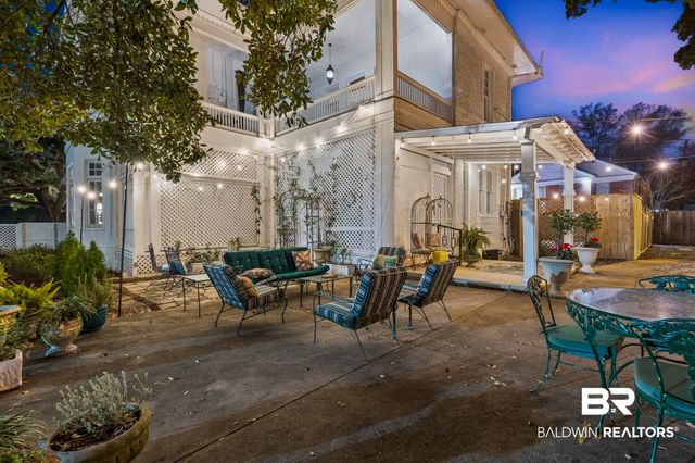 1410 Government Street, Mobile, AL 36604