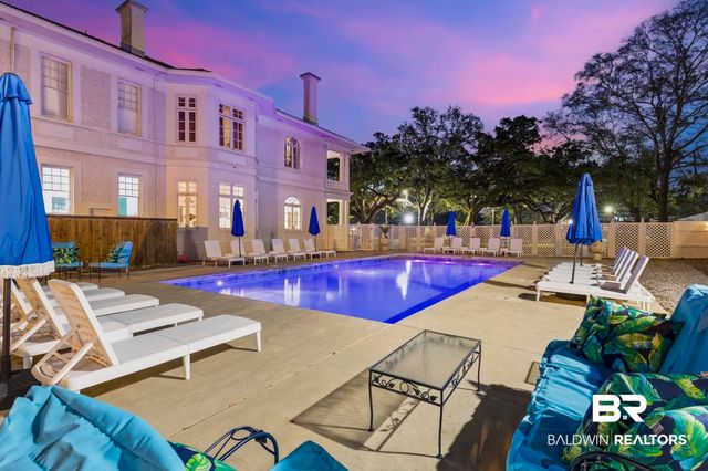 1410 Government Street, Mobile, AL 36604