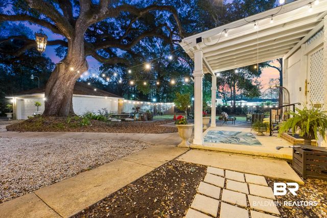 1410 Government Street, Mobile, AL 36604