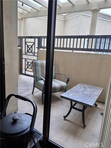 11847 Gorham Avenue 403, Los Angeles, CA 90049