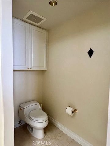 11847 Gorham Avenue 403, Los Angeles, CA 90049