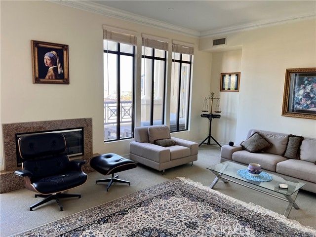 11847 Gorham Avenue 403, Los Angeles, CA 90049