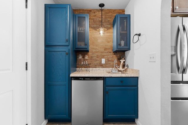 21 LINKS COURT, Kaukauna, WI 54130