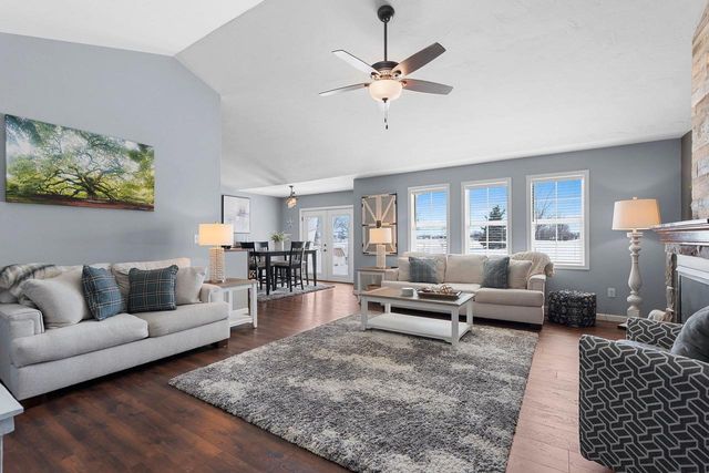 21 LINKS COURT, Kaukauna, WI 54130