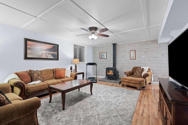 21 LINKS COURT, Kaukauna, WI 54130