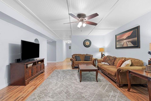 21 LINKS COURT, Kaukauna, WI 54130