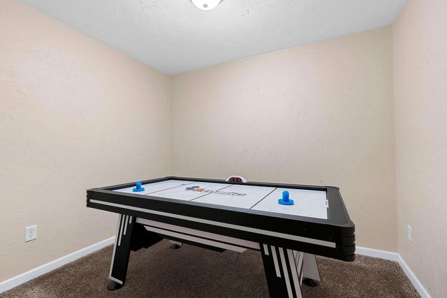 21 LINKS COURT, Kaukauna, WI 54130