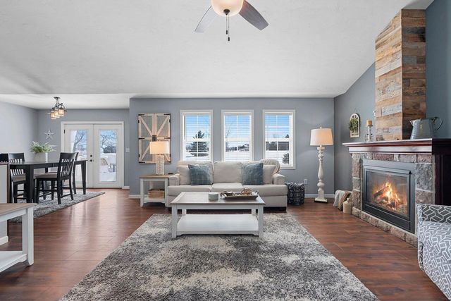 21 LINKS COURT, Kaukauna, WI 54130