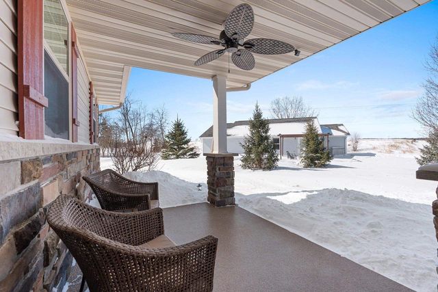 21 LINKS COURT, Kaukauna, WI 54130