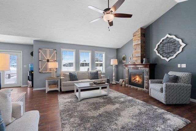 21 LINKS COURT, Kaukauna, WI 54130