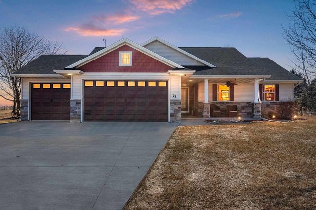 21 LINKS COURT, Kaukauna, WI 54130