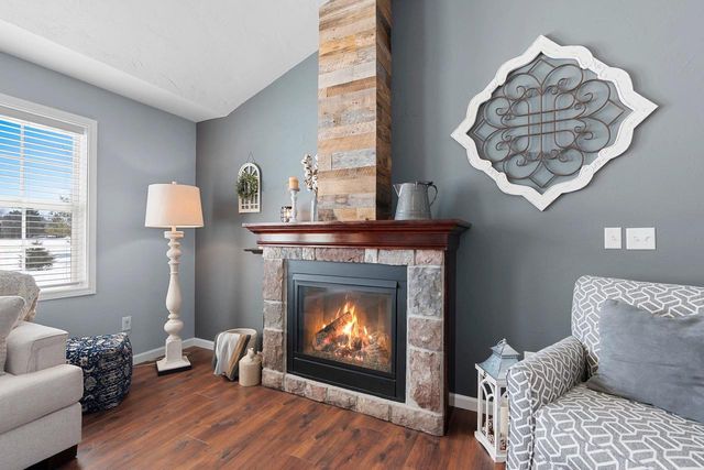 21 LINKS COURT, Kaukauna, WI 54130