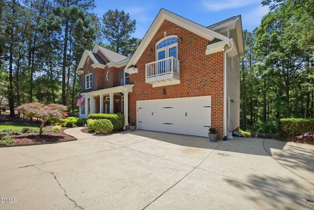 5805 Valley Mist Court, Raleigh, NC 27613