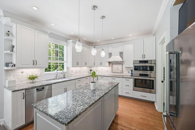 5805 Valley Mist Court, Raleigh, NC 27613