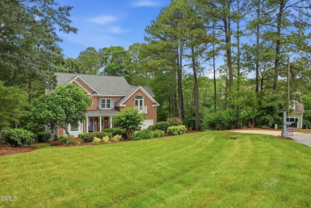 5805 Valley Mist Court, Raleigh, NC 27613