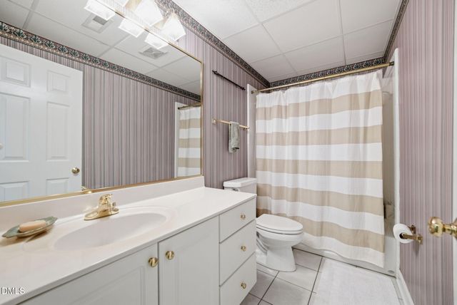 5805 Valley Mist Court, Raleigh, NC 27613