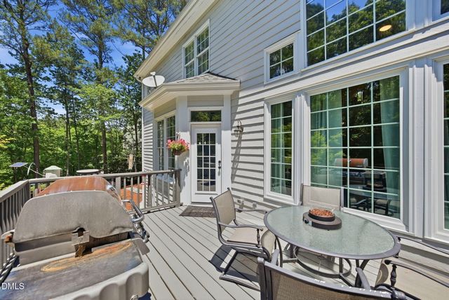 5805 Valley Mist Court, Raleigh, NC 27613
