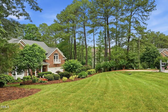 5805 Valley Mist Court, Raleigh, NC 27613