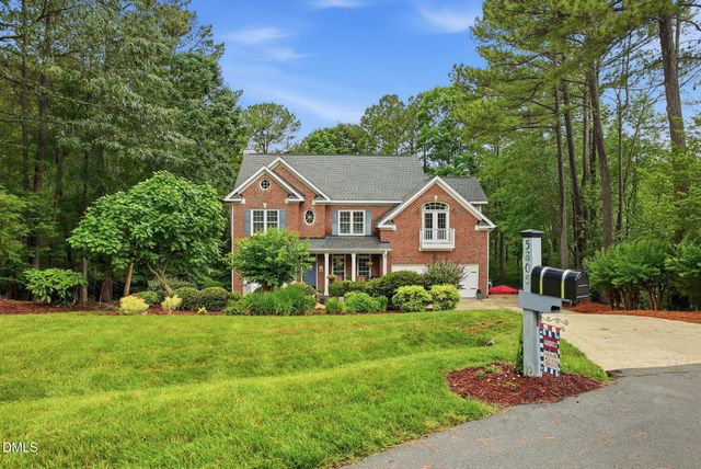 5805 Valley Mist Court, Raleigh, NC 27613