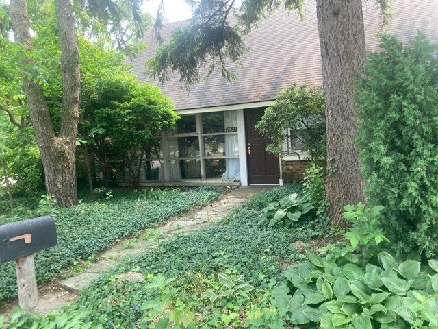 7825 41st Place, Lyons, IL 60534