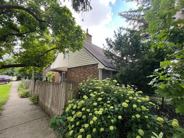 7825 41st Place, Lyons, IL 60534