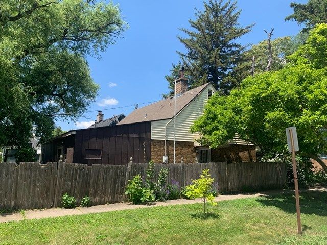 7825 41st Place, Lyons, IL 60534