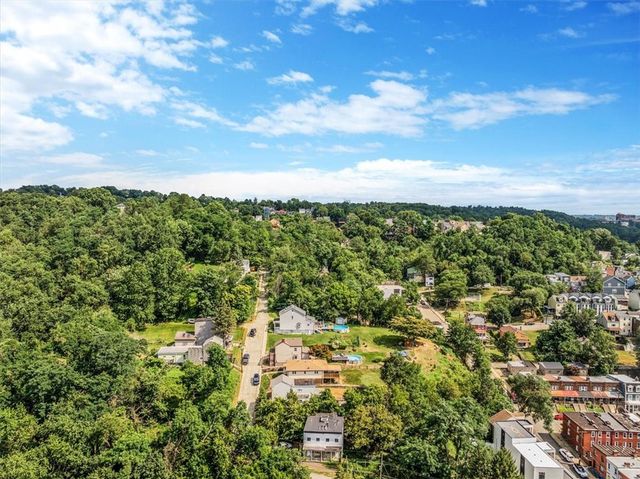 520 Kendall St, Lawrenceville, PA 15201