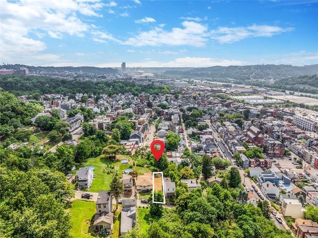 520 Kendall St, Lawrenceville, PA 15201