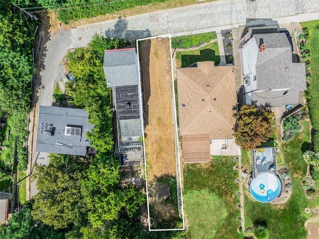 520 Kendall St, Lawrenceville, PA 15201