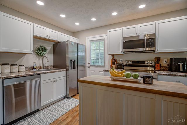 3721 Ellis Way, Middletown, OH 45044
