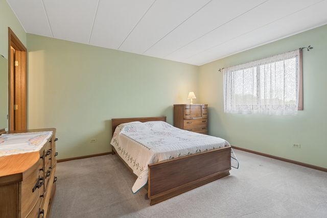 8826 W 140th Street 206, Orland Park, IL 60462