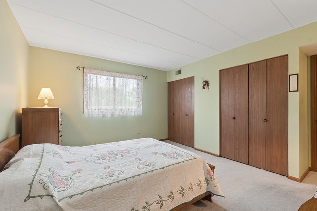 8826 W 140th Street 206, Orland Park, IL 60462