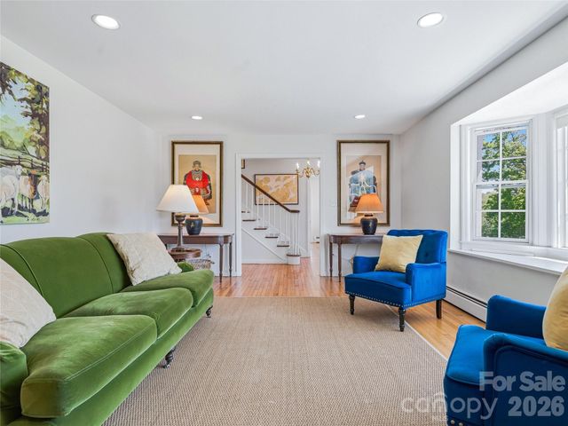 721 Golf Course Road, Waynesville, NC 28786