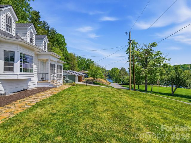 721 Golf Course Road, Waynesville, NC 28786