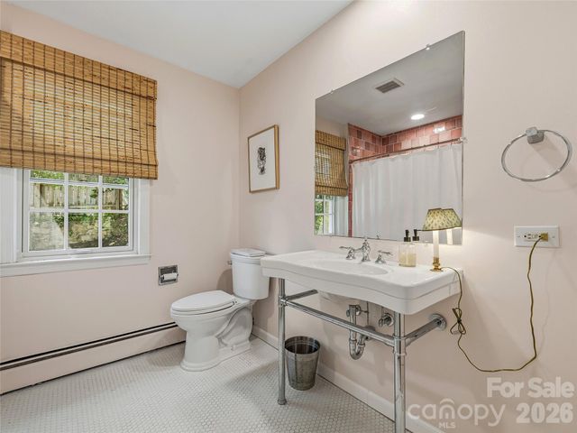 721 Golf Course Road, Waynesville, NC 28786